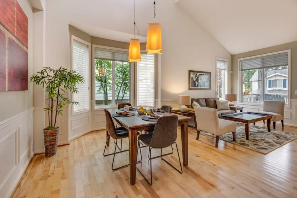 SRS Cleaning offer professional cleaning services in Seal Beach and surrounding neighborhoods. Our services include House cleaning services, and office cleaning services.
